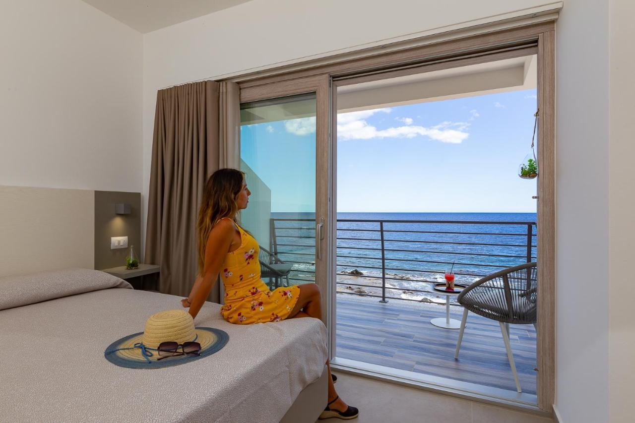 Hotel Caramare كالا غونوني المظهر الخارجي الصورة