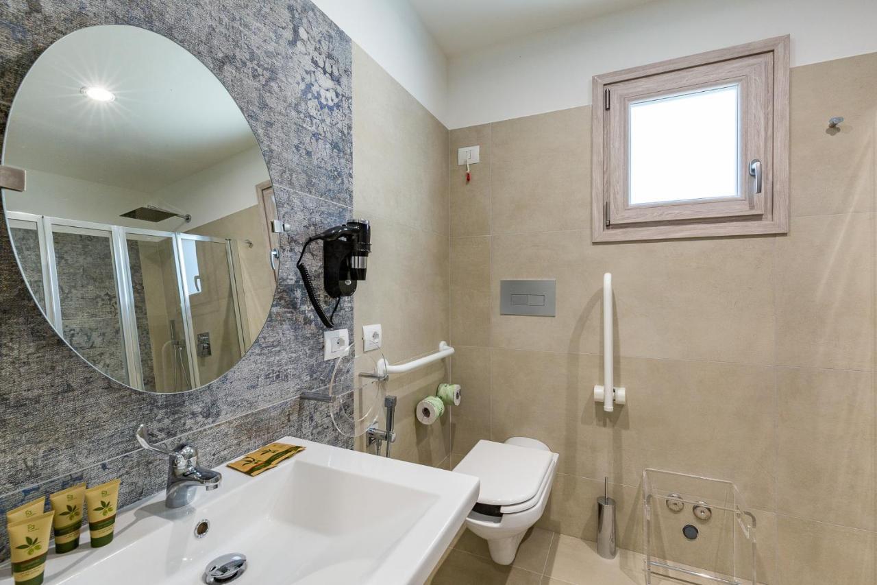 Hotel Caramare كالا غونوني المظهر الخارجي الصورة
