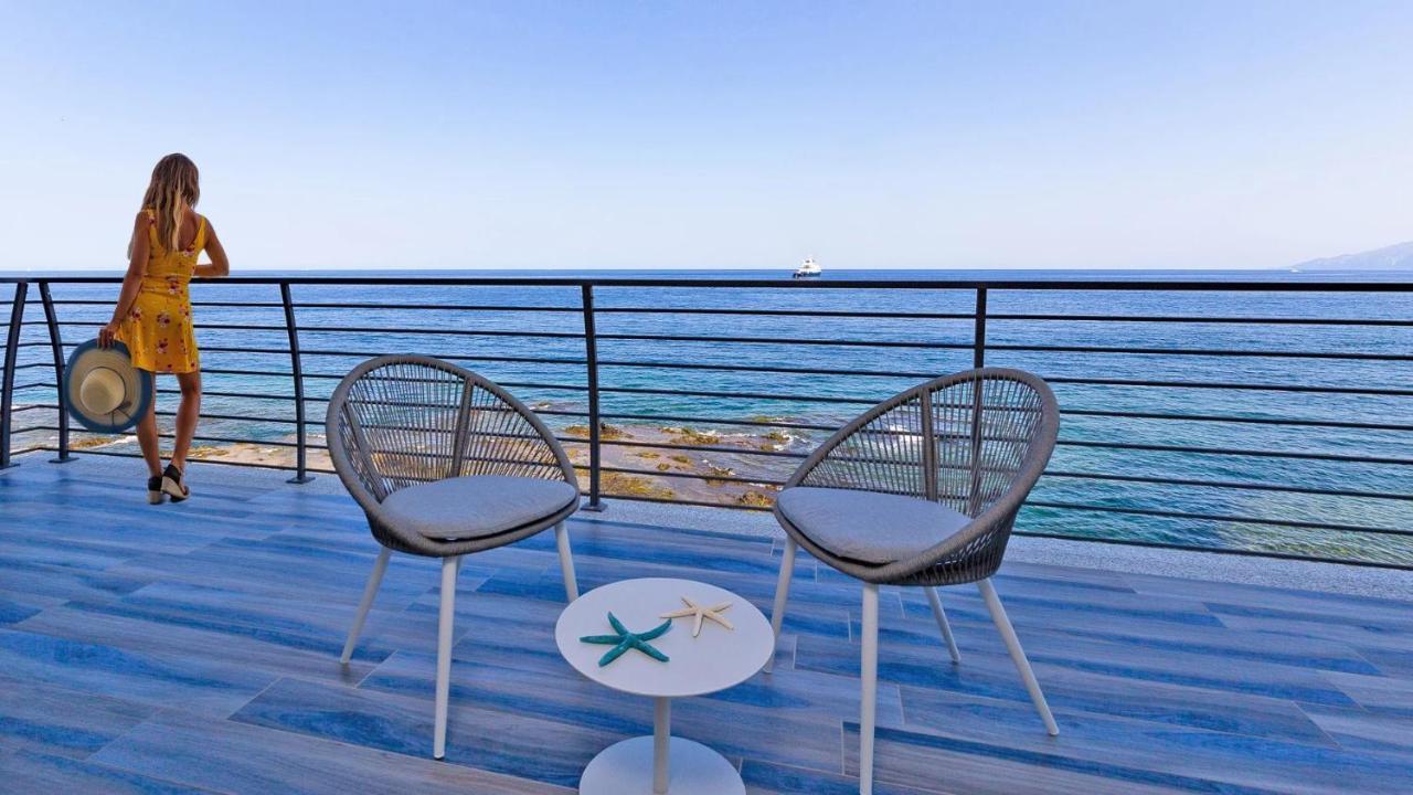 Hotel Caramare كالا غونوني المظهر الخارجي الصورة