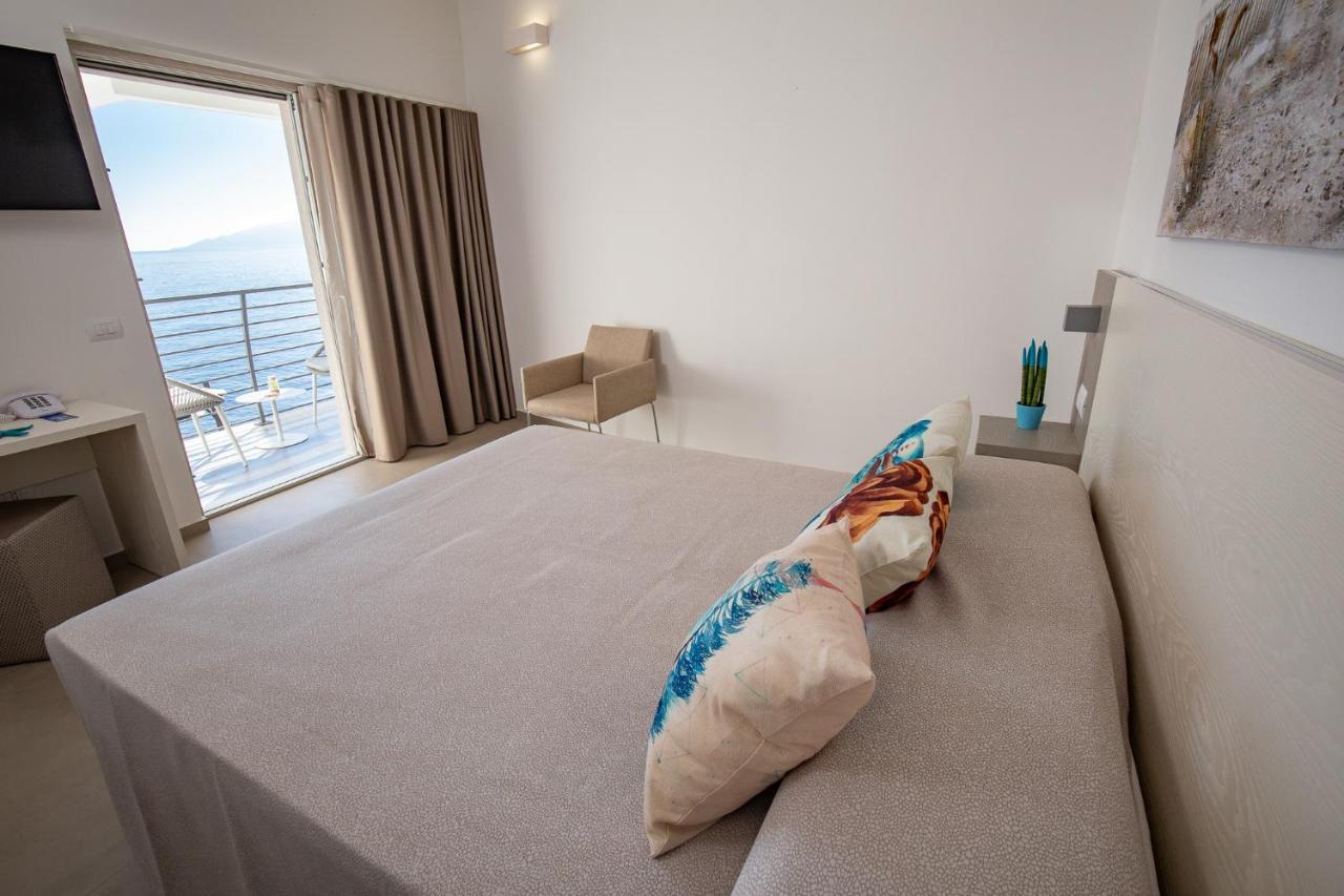 Hotel Caramare كالا غونوني المظهر الخارجي الصورة