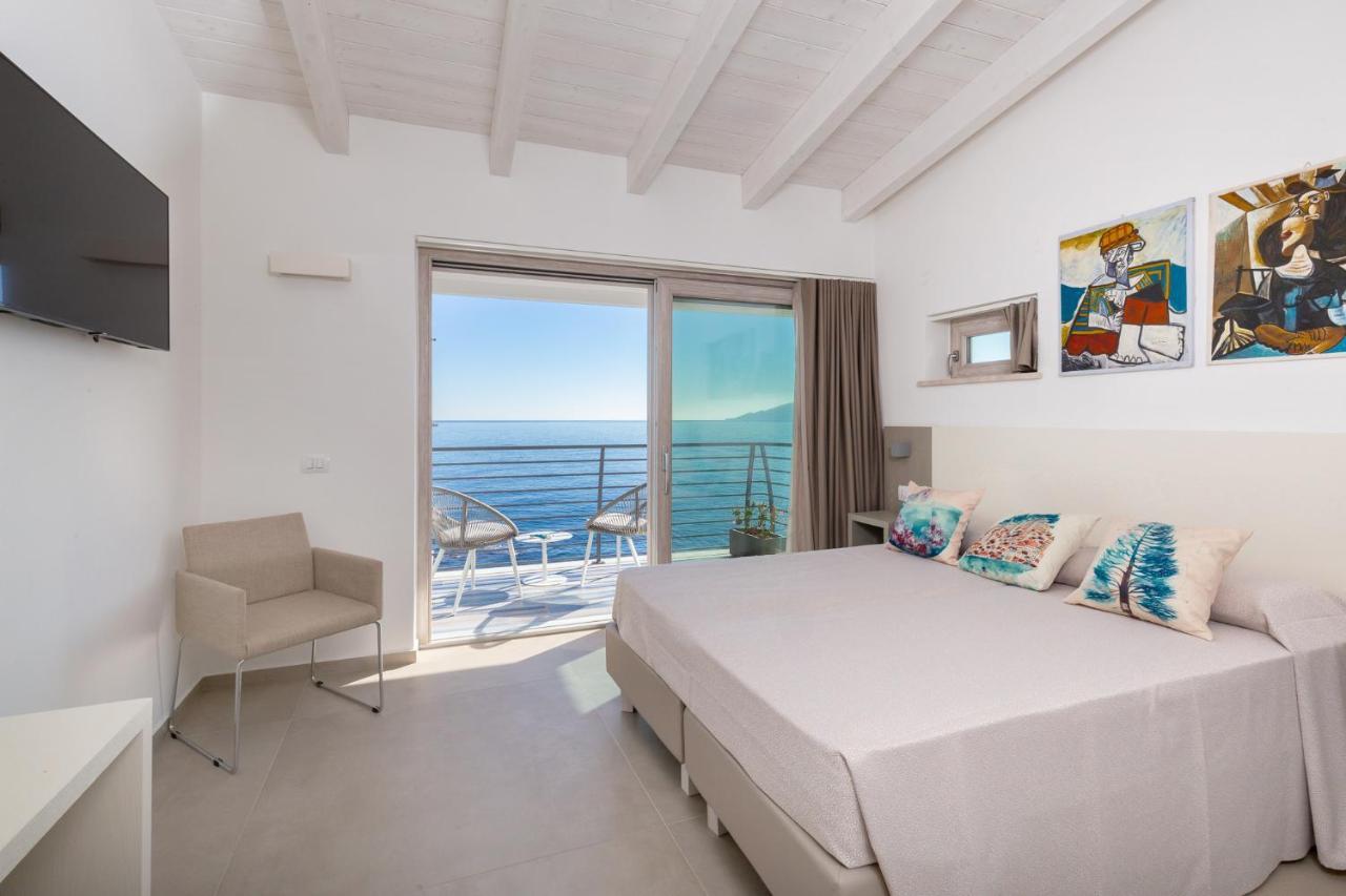 Hotel Caramare كالا غونوني المظهر الخارجي الصورة
