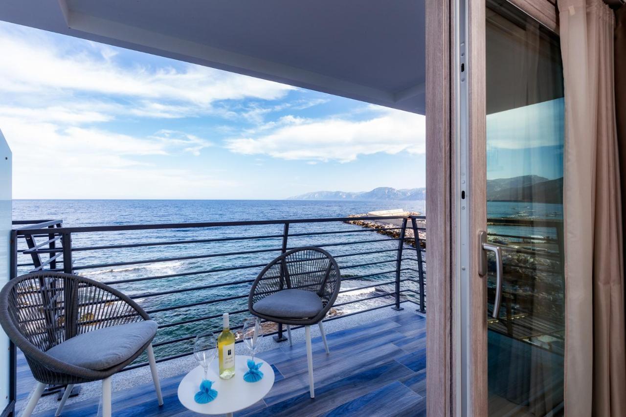 Hotel Caramare كالا غونوني المظهر الخارجي الصورة