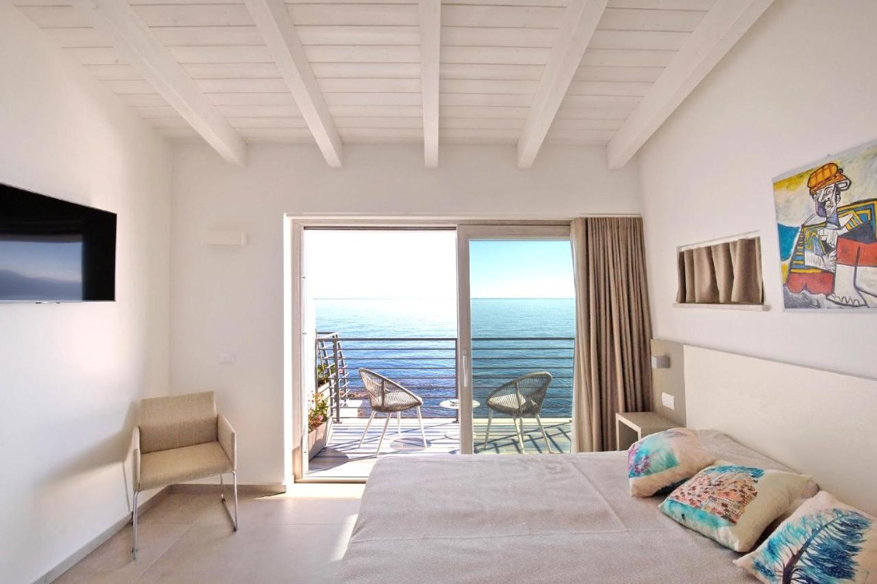 Hotel Caramare كالا غونوني المظهر الخارجي الصورة